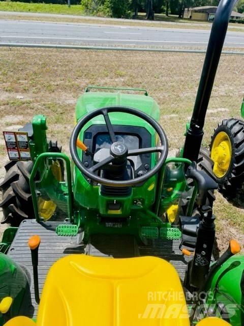 John Deere 5067E Traktory