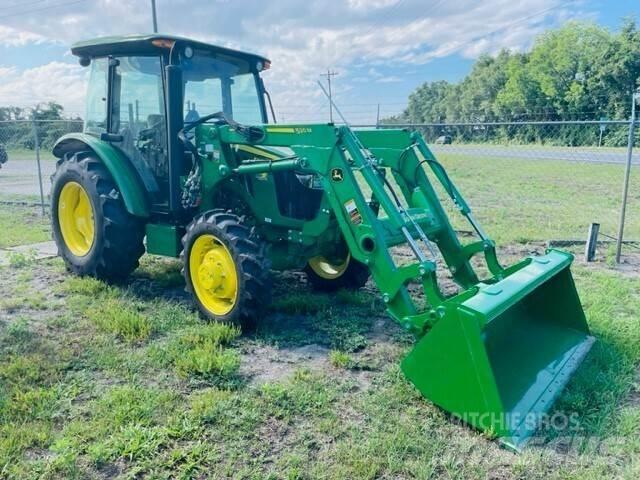 John Deere 5067E Traktory