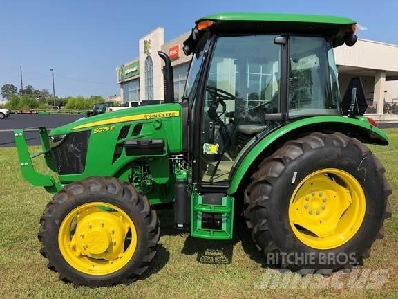 John Deere 5075E Traktory