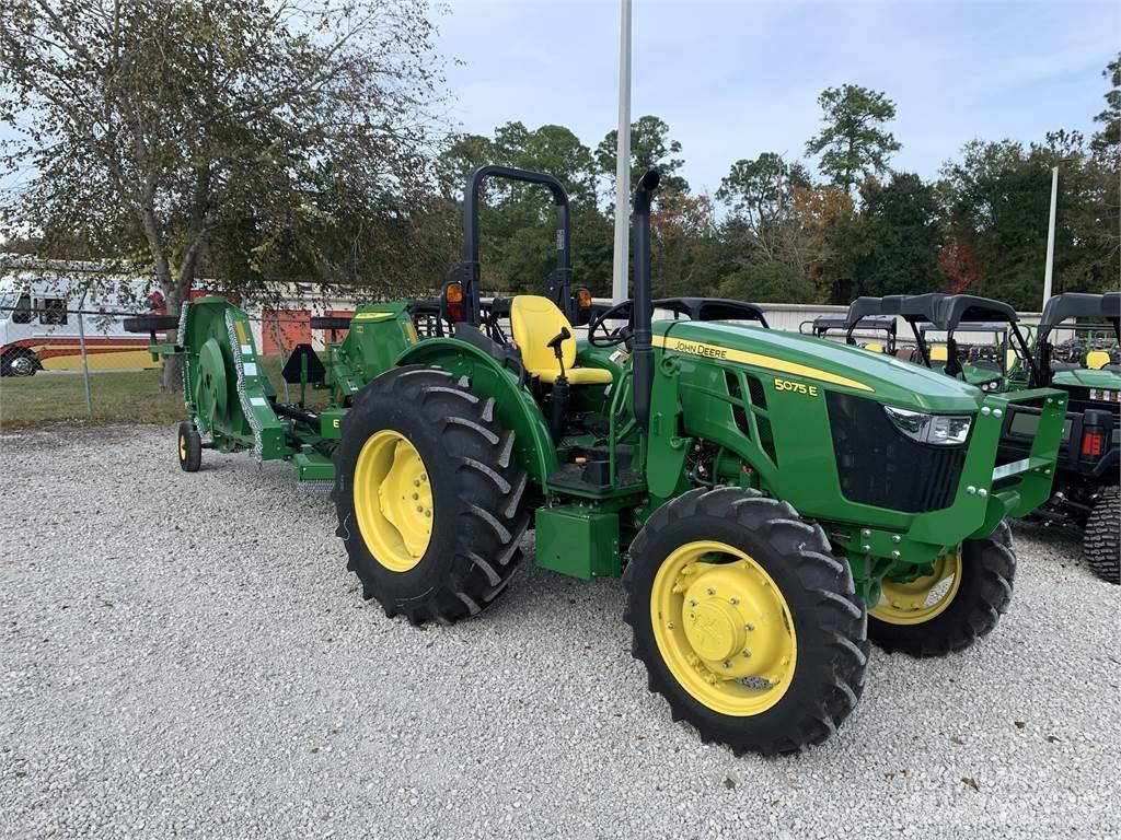John Deere 5075E Traktory