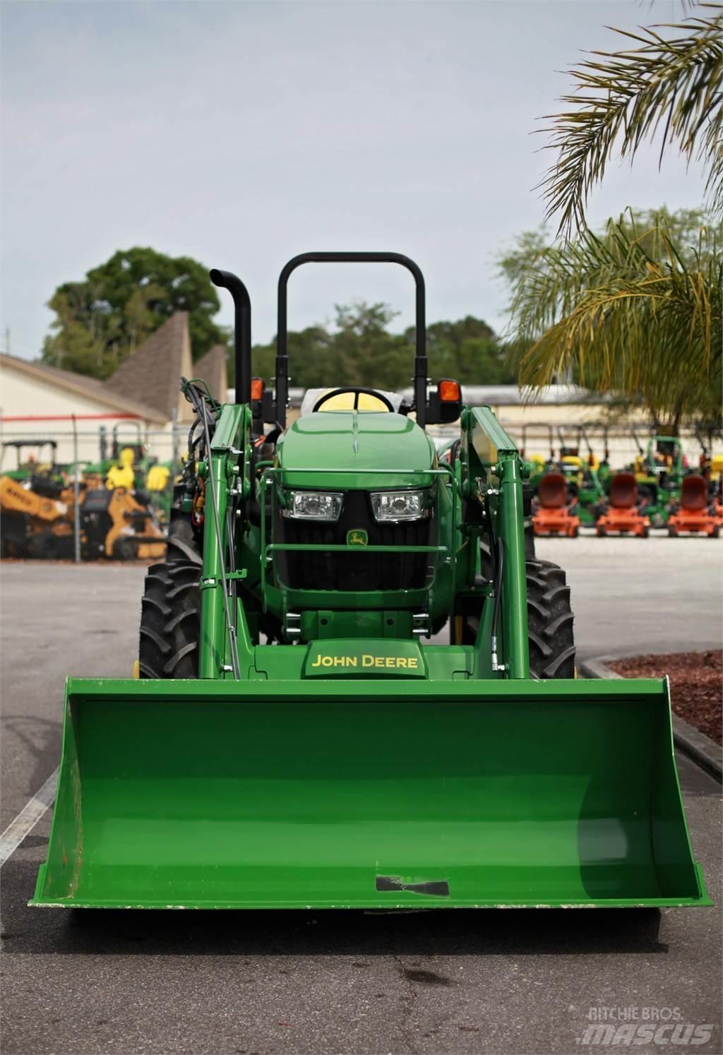 John Deere 5075E Traktory