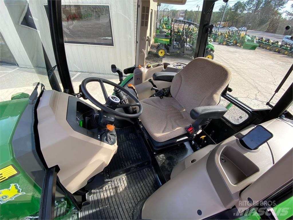 John Deere 5075E Traktory