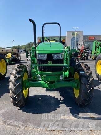 John Deere 5075E Traktory