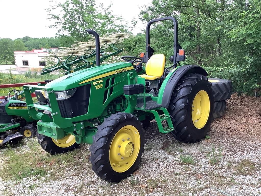 John Deere 5075E Kompaktné traktory
