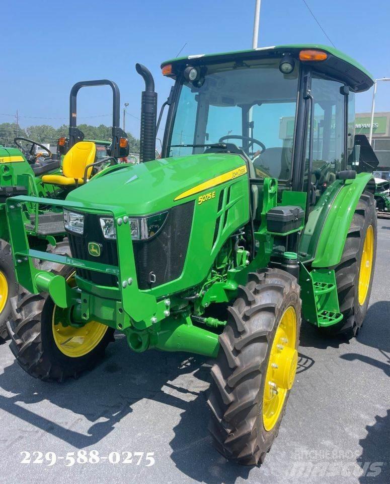 John Deere 5075E Traktory