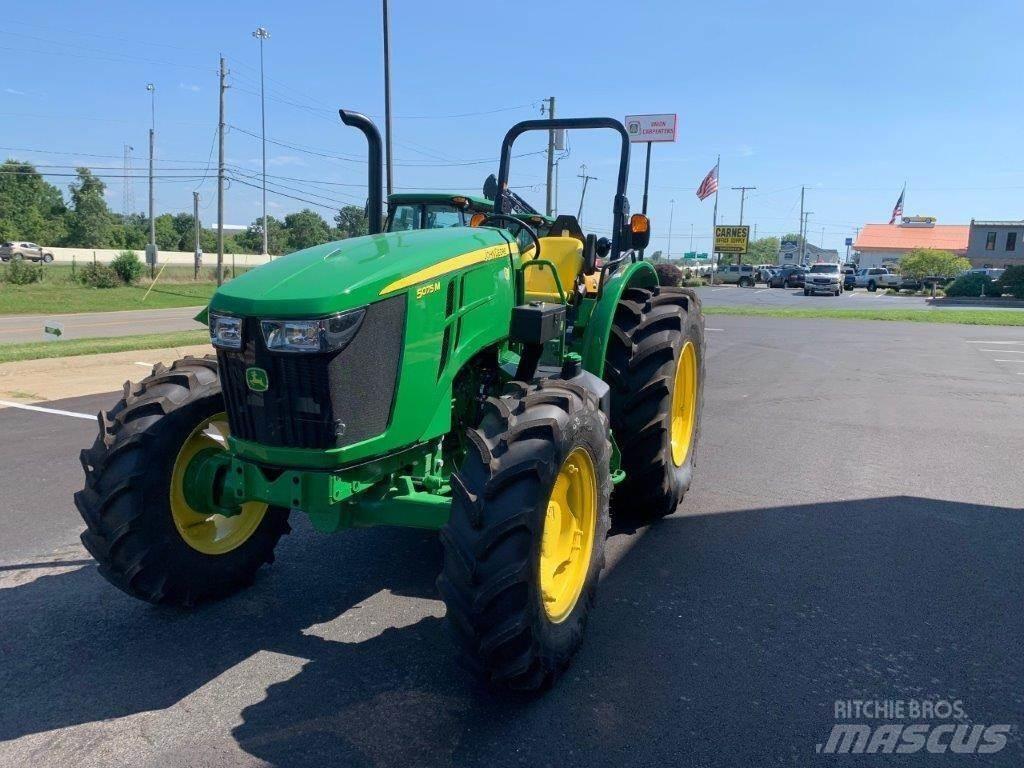 John Deere 5075M Traktory