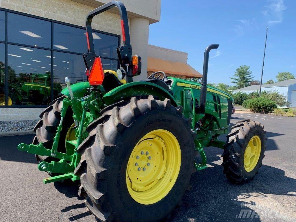 John Deere 5075M Traktory