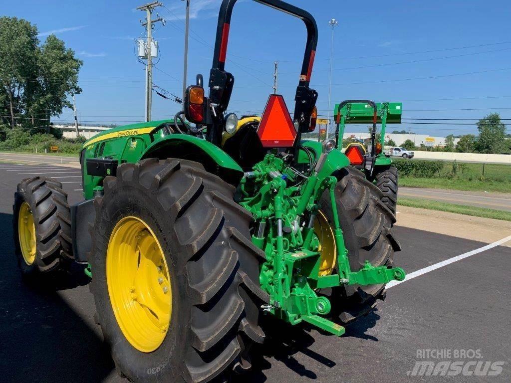John Deere 5075M Traktory