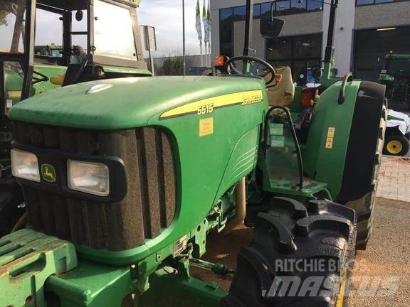 John Deere 5515 Traktory