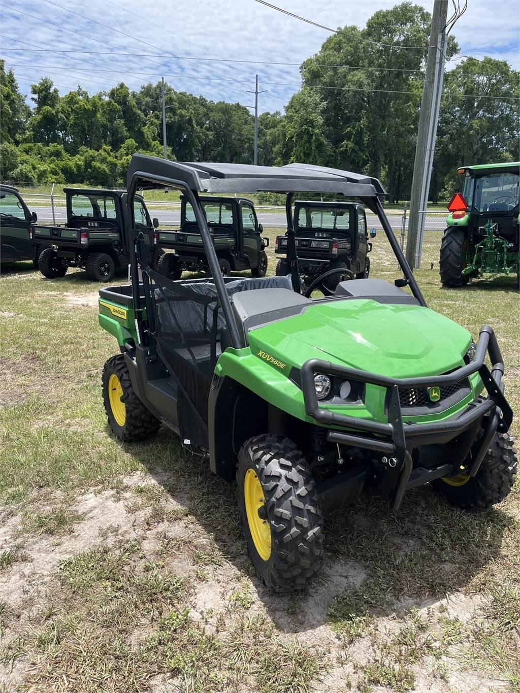 John Deere 560E Úžitkové vozne