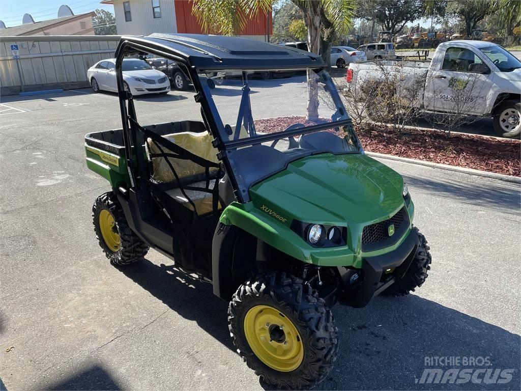 John Deere 560E Úžitkové vozne