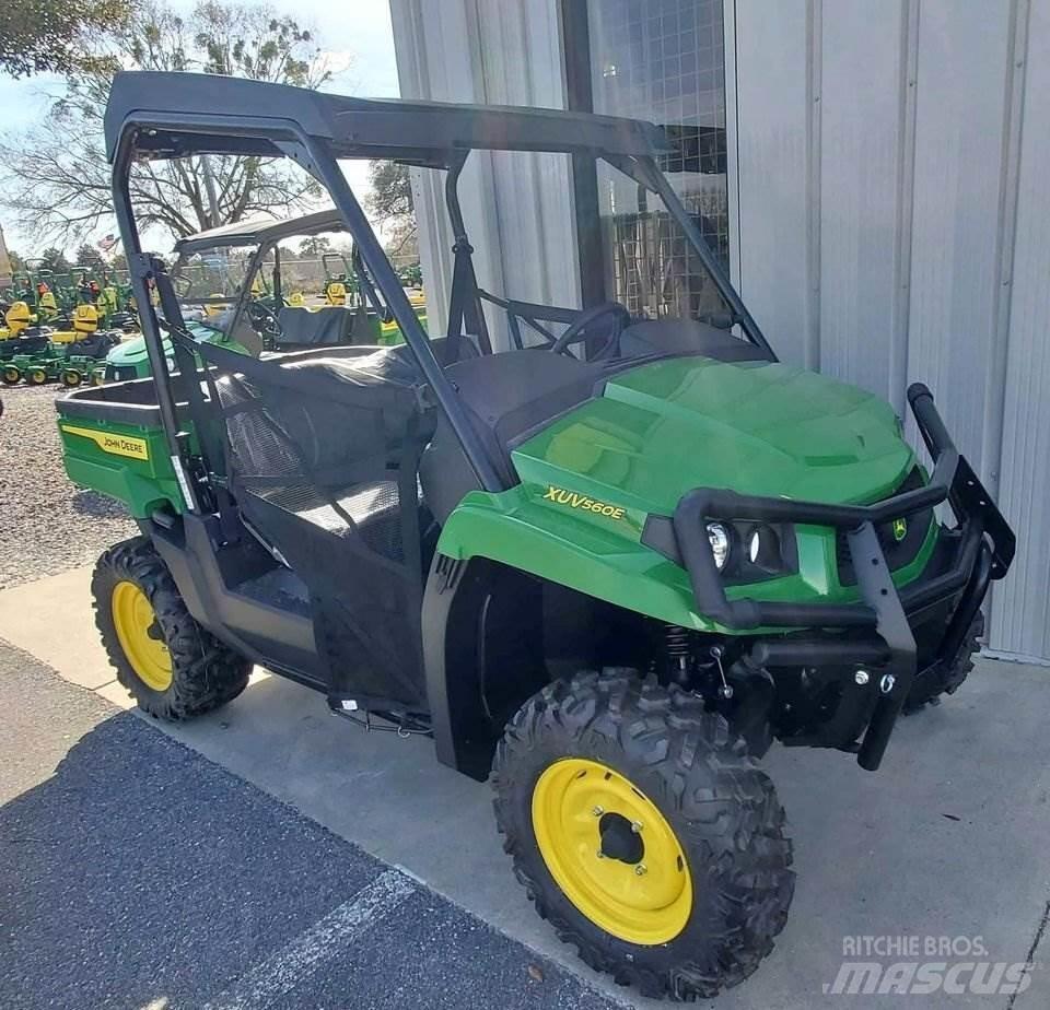 John Deere 560E Úžitkové vozne