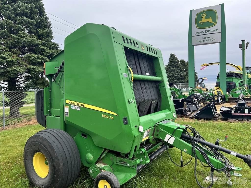 John Deere 560M Lisy na okrúhle balíky