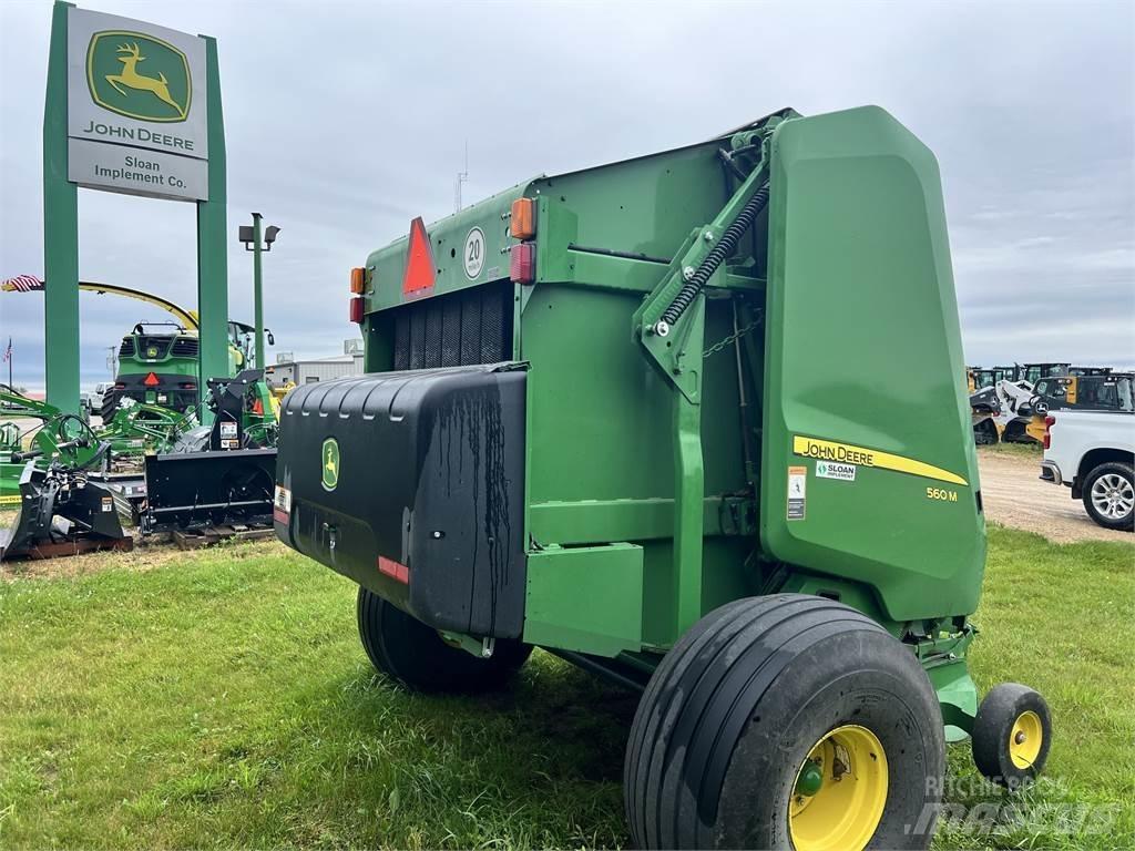 John Deere 560M Lisy na okrúhle balíky