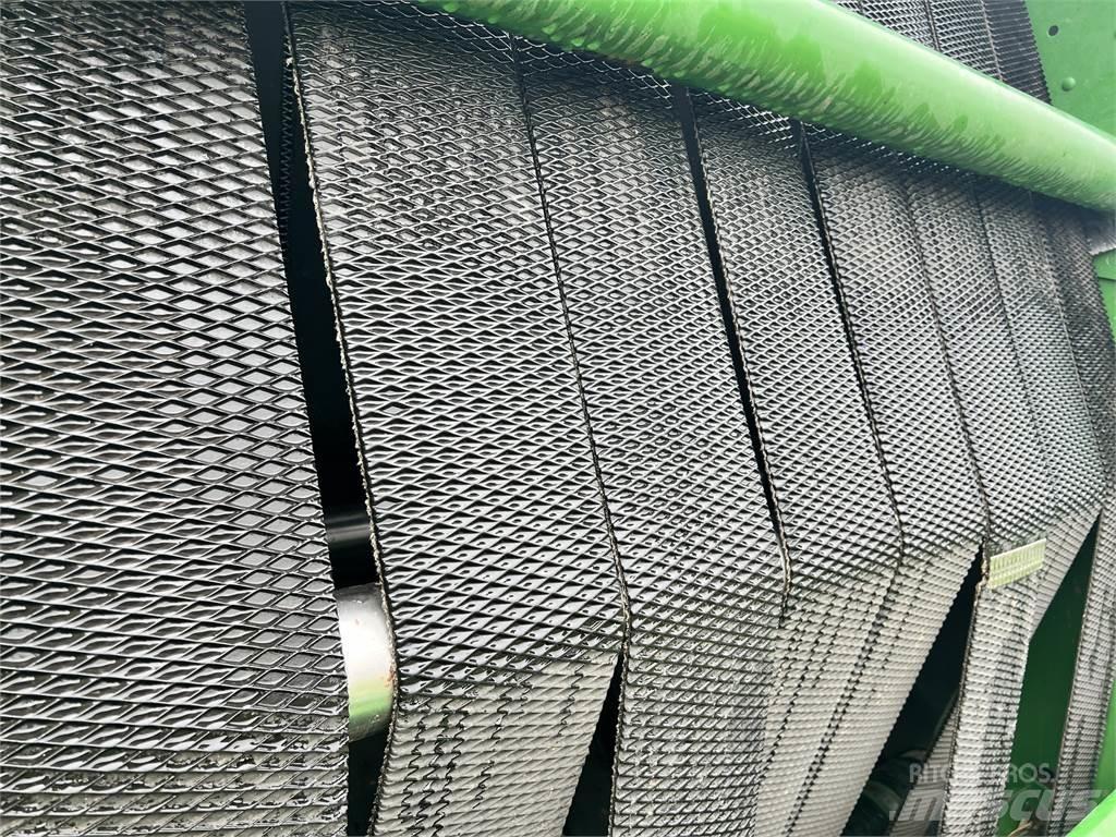 John Deere 560M Lisy na okrúhle balíky
