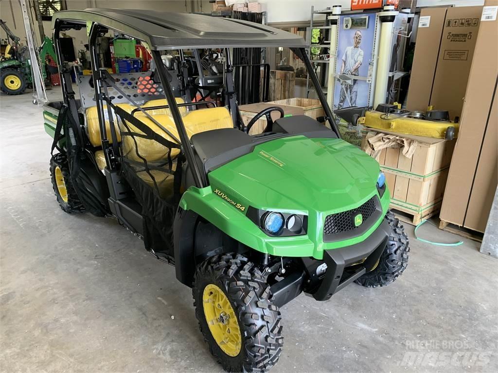 John Deere 590M Úžitkové vozne