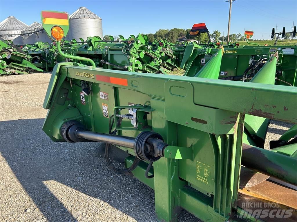 John Deere 608C Príslušenstvo a náhradné diely ku kombajnom