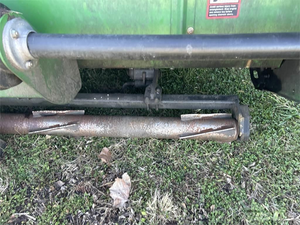 John Deere 608C Príslušenstvo a náhradné diely ku kombajnom