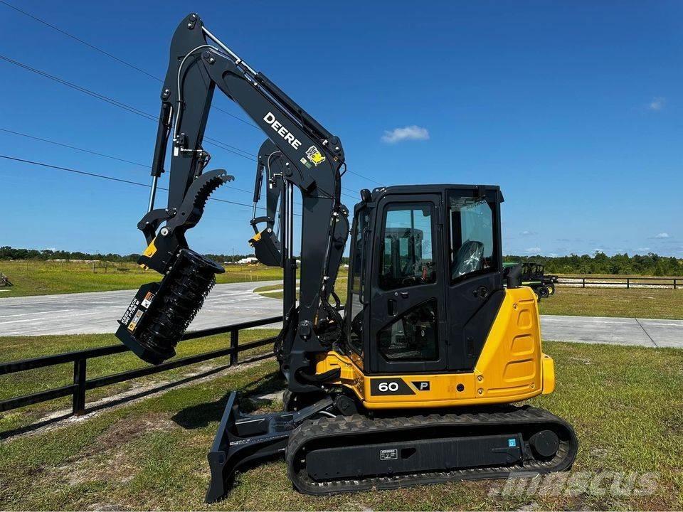 John Deere 60P Pásové rýpadlá