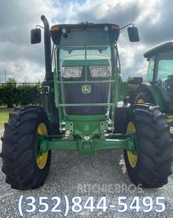 John Deere 6105E Kompaktné traktory
