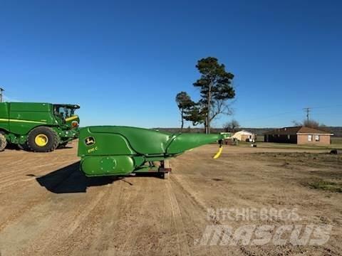 John Deere 616C Príslušenstvo a náhradné diely ku kombajnom