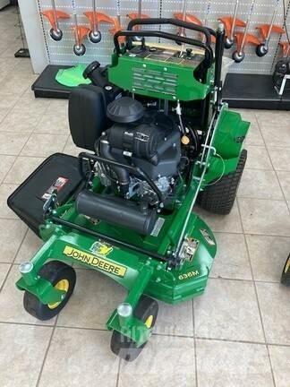 John Deere 636M Samochodné kosačky