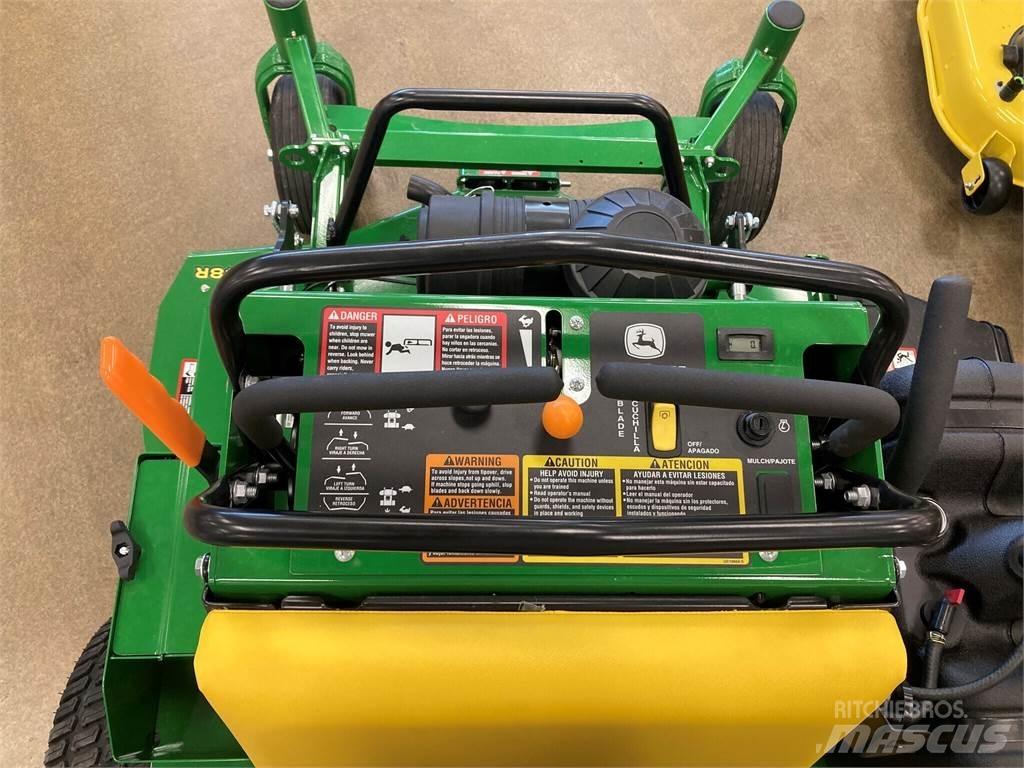 John Deere 648R Samochodné kosačky