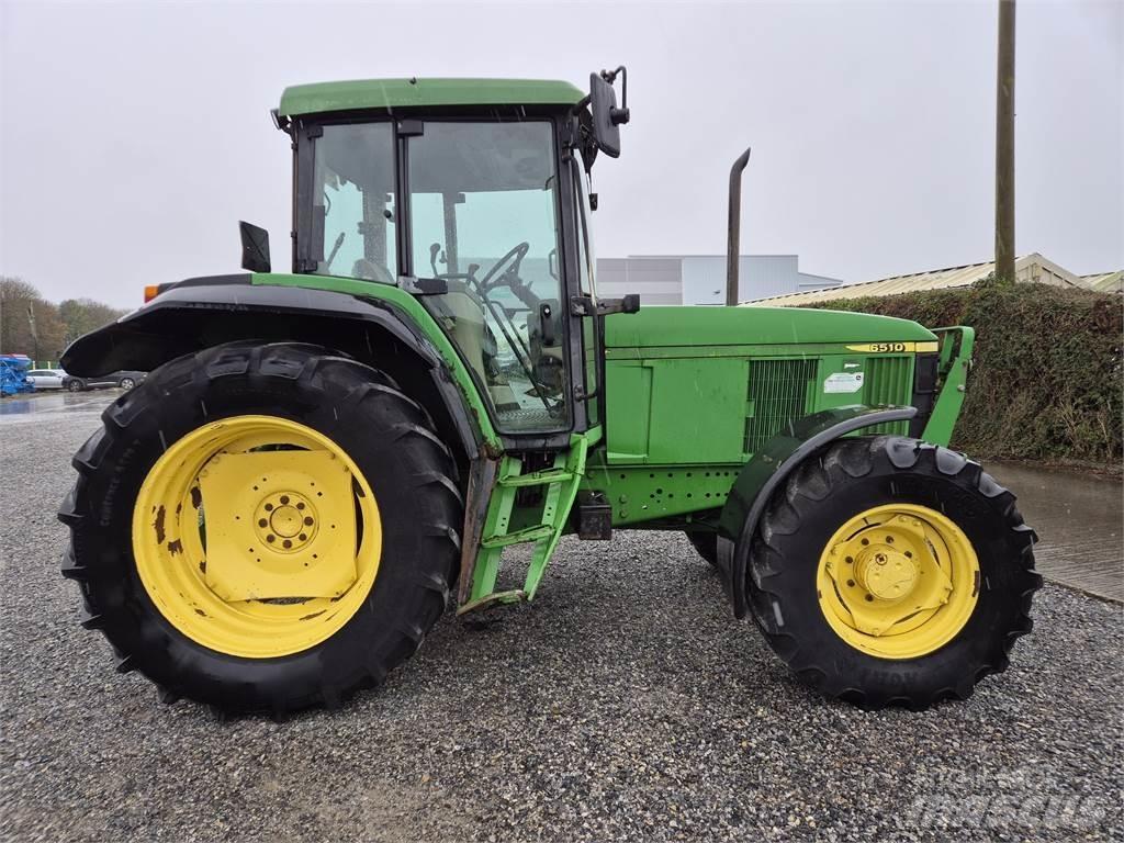 John Deere 6510 Traktory