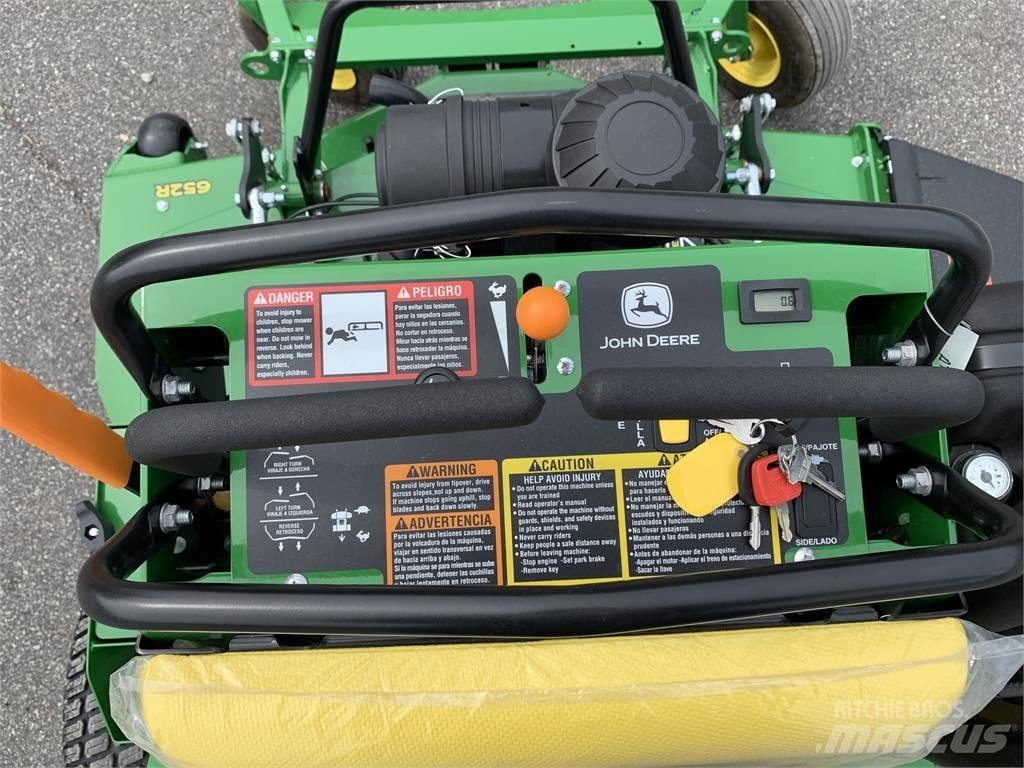 John Deere 652R Samochodné kosačky