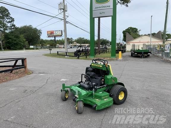 John Deere 652R Samochodné kosačky