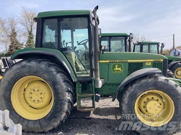 John Deere 6910 Traktory