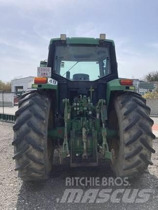 John Deere 6910 Traktory