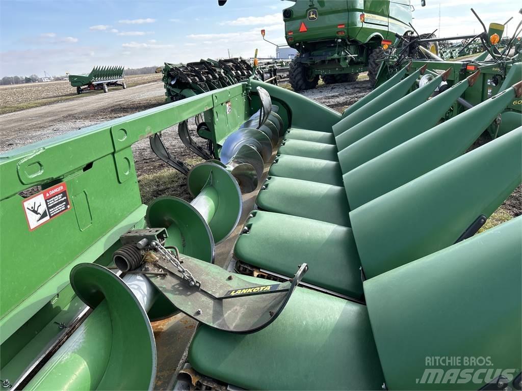 John Deere 708C Príslušenstvo a náhradné diely ku kombajnom
