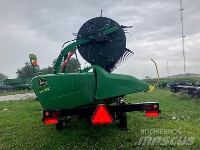 John Deere 712C Príslušenstvo a náhradné diely ku kombajnom