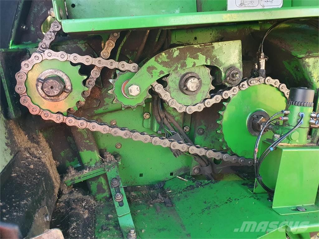 John Deere 854 Lisy na okrúhle balíky
