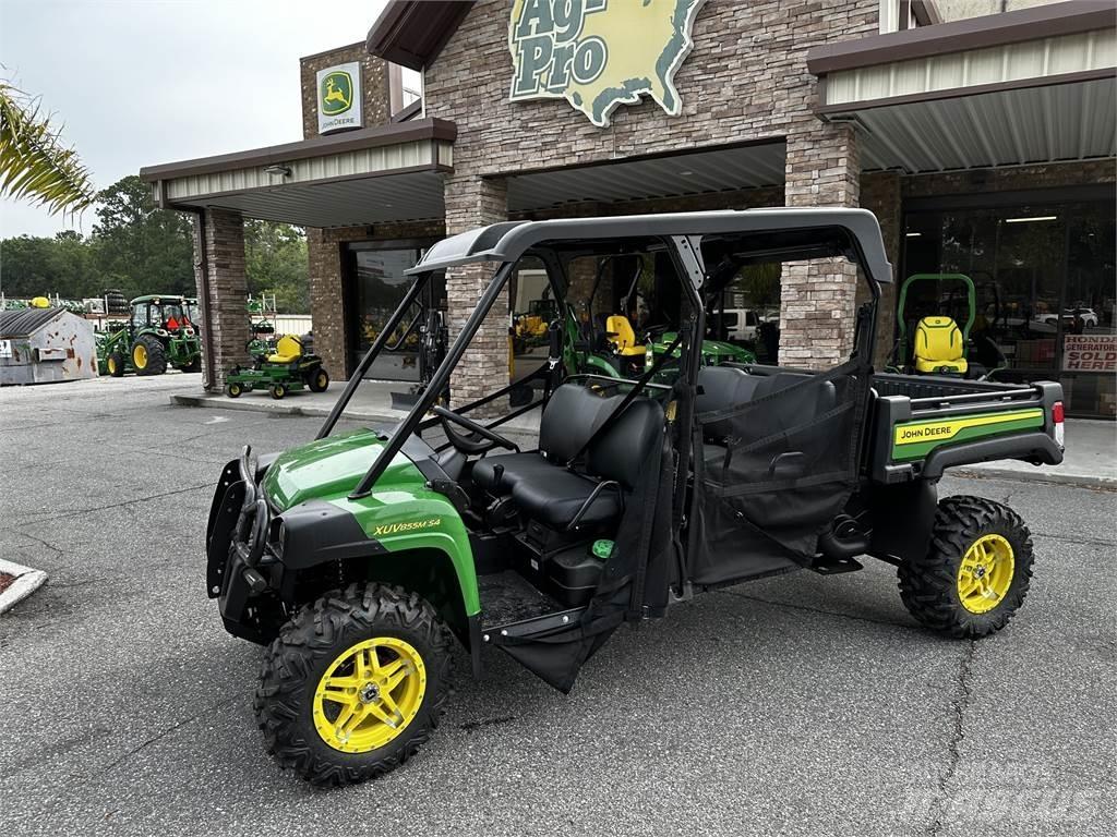 John Deere 855M Úžitkové vozne