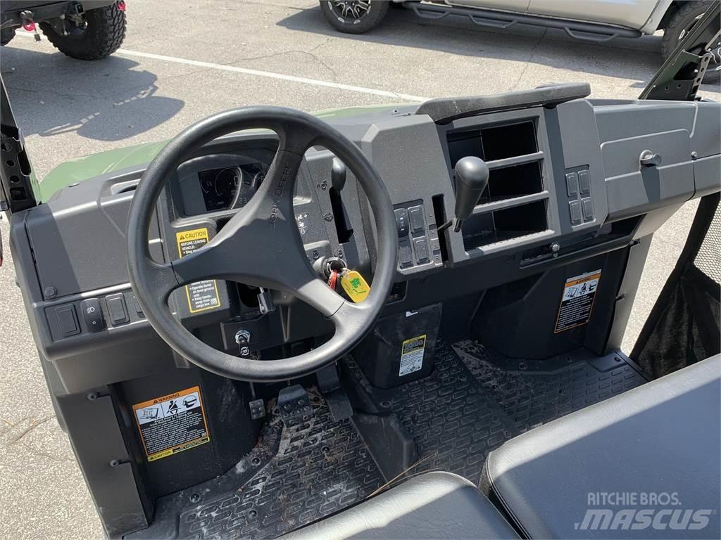 John Deere 865M Úžitkové vozne