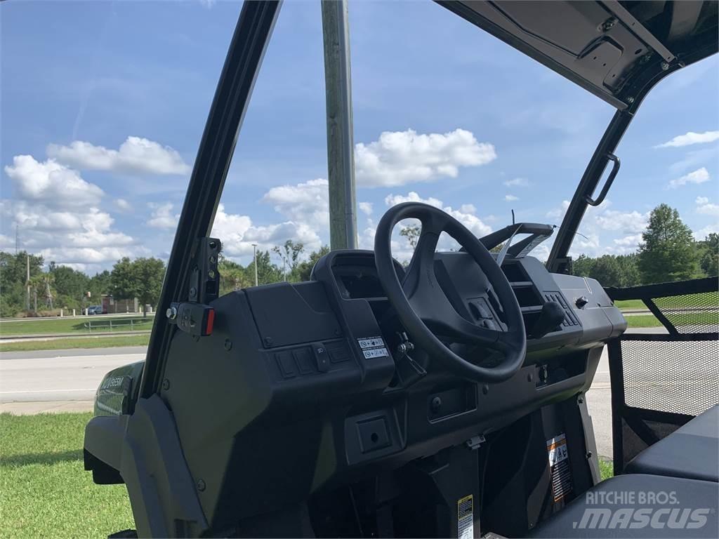 John Deere 865M Úžitkové vozne