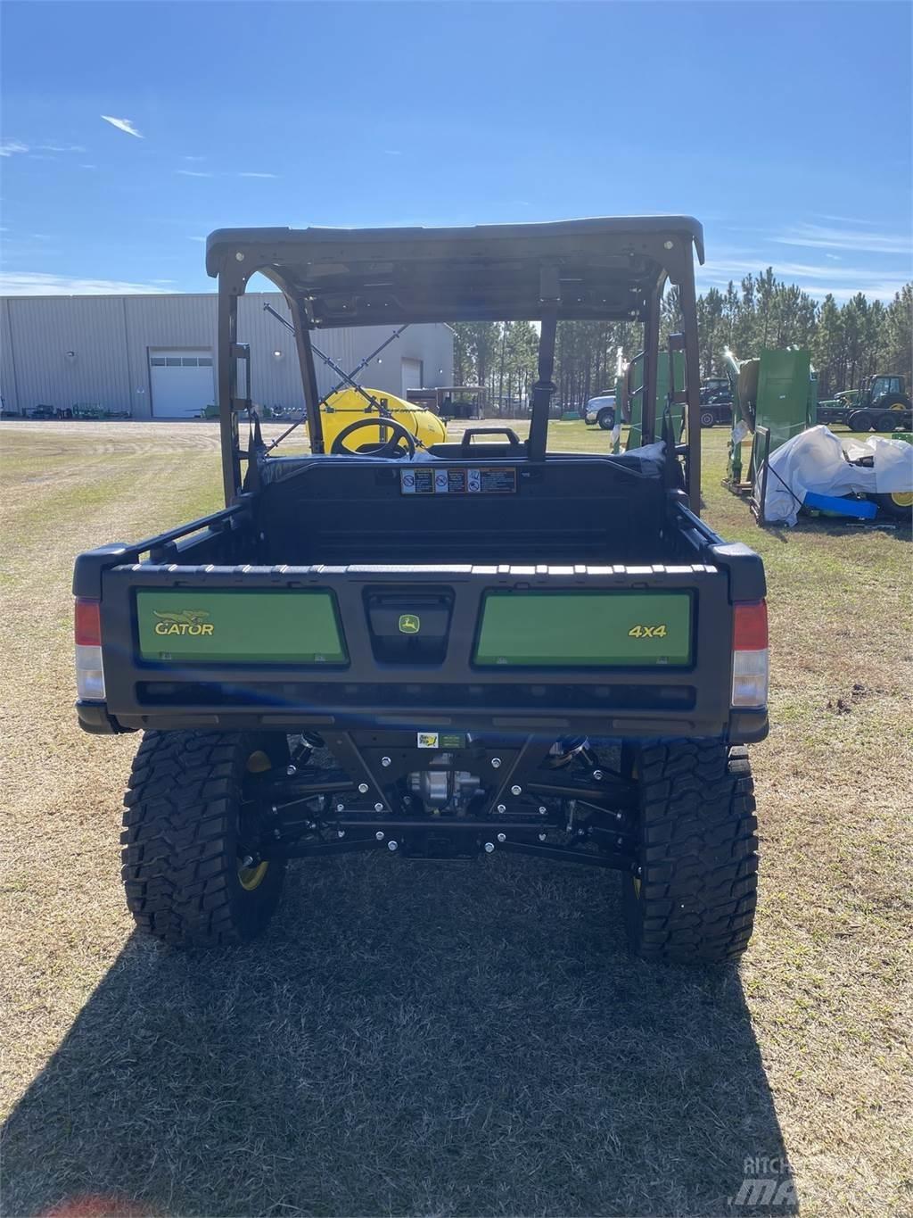 John Deere 865M Úžitkové vozne