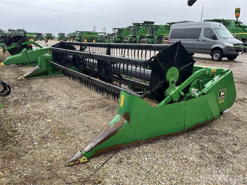 John Deere 920F Príslušenstvo a náhradné diely ku kombajnom