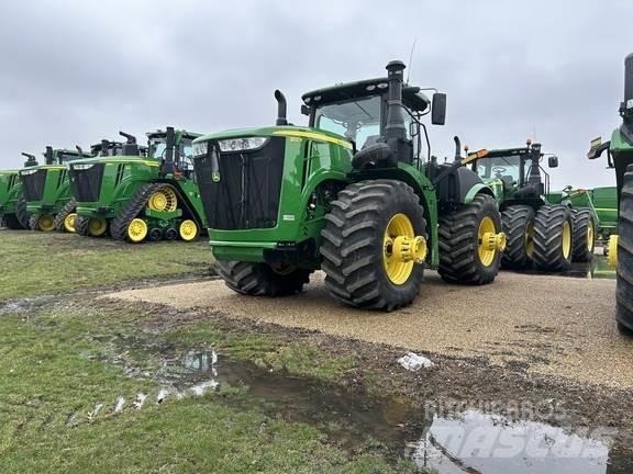John Deere 9520R Traktory