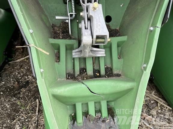 John Deere C12F Príslušenstvo a náhradné diely ku kombajnom