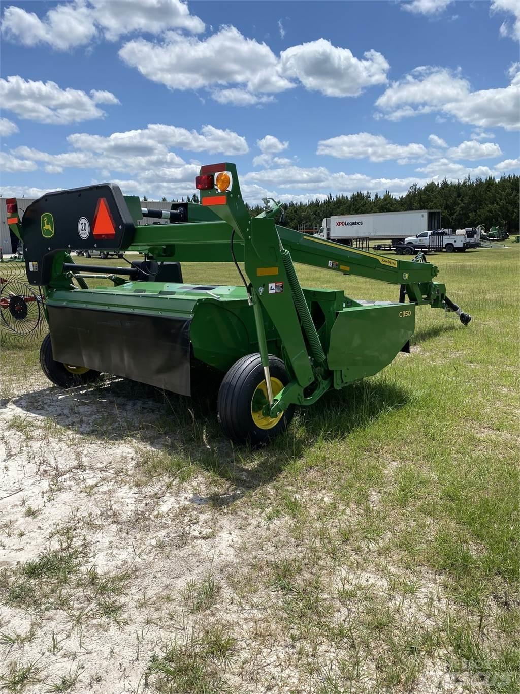 John Deere C350 Žací stroj-kondicionér