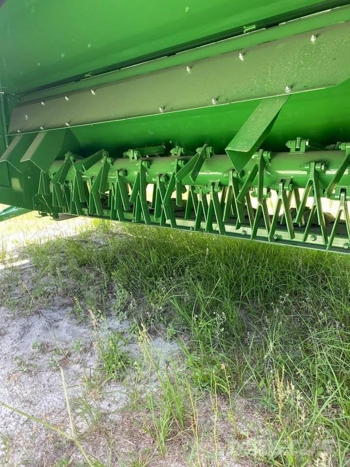 John Deere C350 Žací stroj-kondicionér