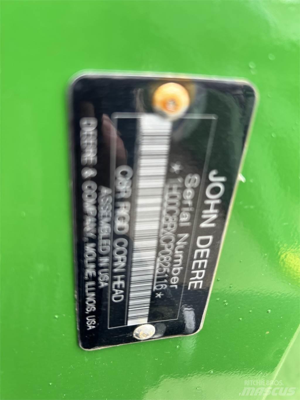 John Deere C8R Príslušenstvo a náhradné diely ku kombajnom