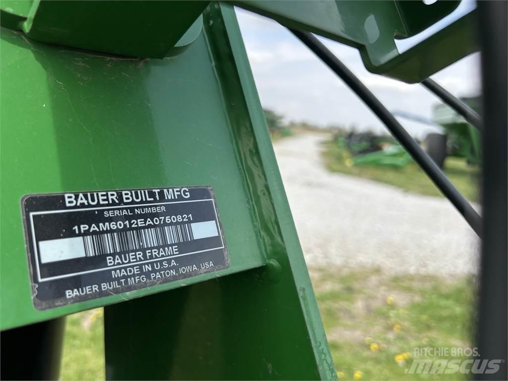 John Deere DB60 Sadiace stroje
