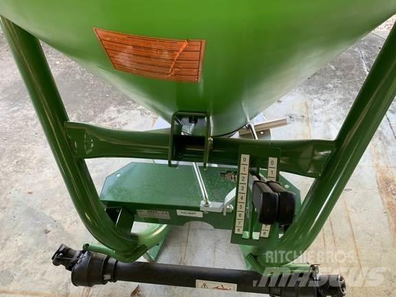 John Deere F/500 Ťahané postrekovače