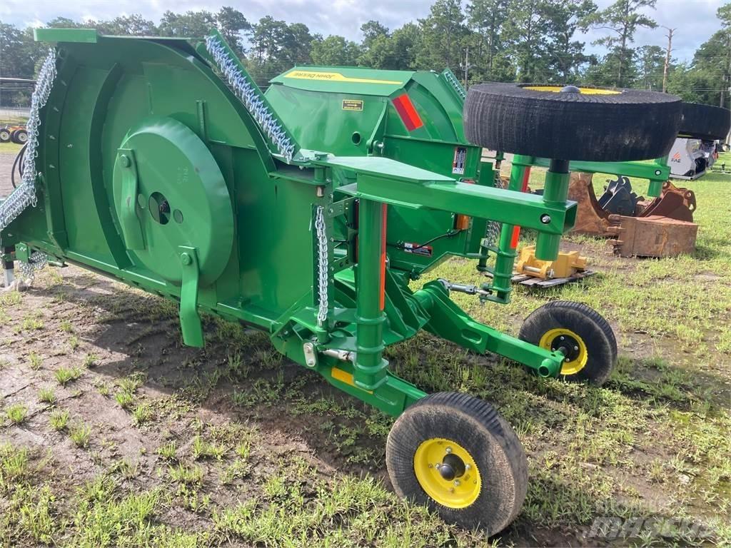 John Deere FC12E Drviče a rezače balíkov