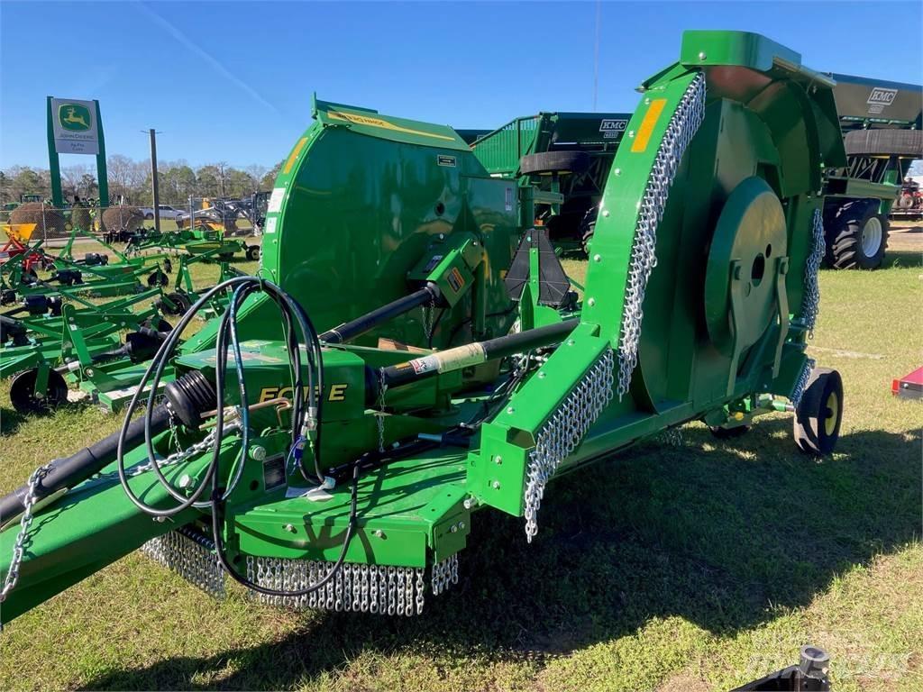 John Deere FC15E Drviče a rezače balíkov