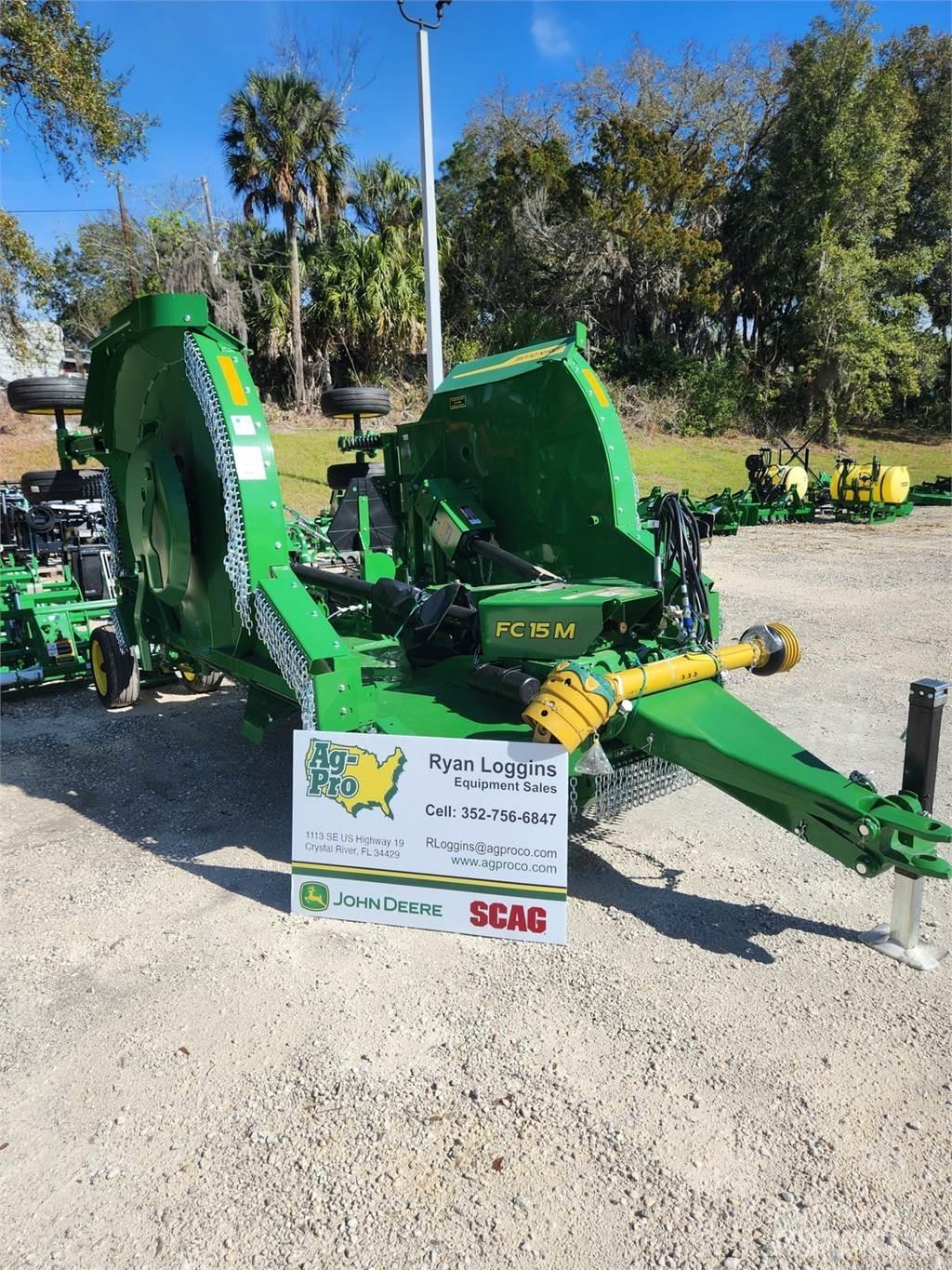 John Deere FC15M Drviče a rezače balíkov